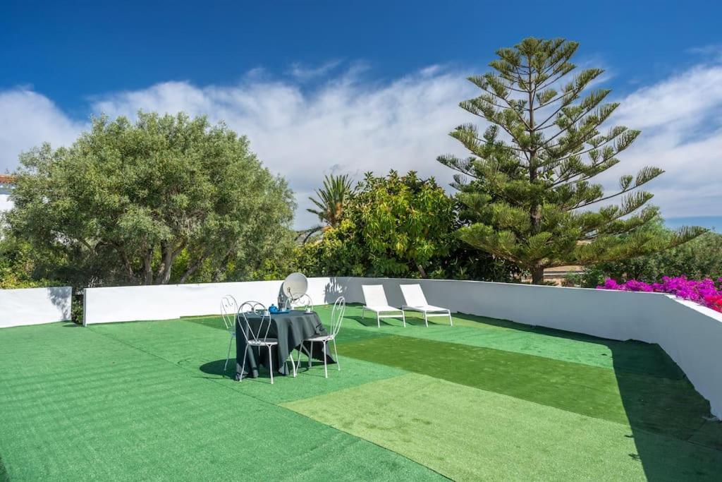 Villa Superb Nature -panoramic Sea View & Jacuzzi- *